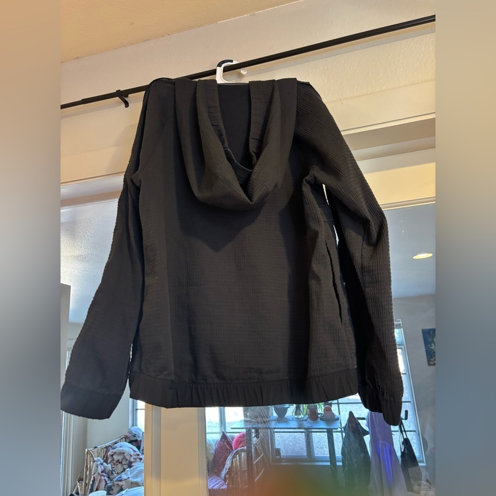 Black Lululemon Hoodie Quarter Zip Women’s Size Small? - Picture 5 of 10